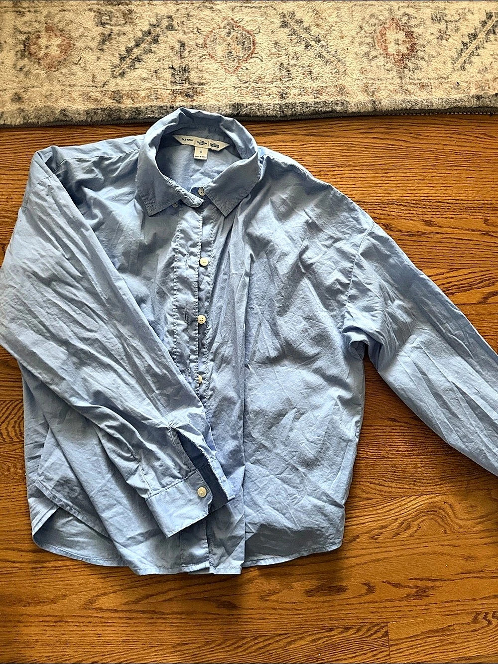 Old Navy The Boyfriend Shirt Casual Button Down shirt (cropped style) size Large